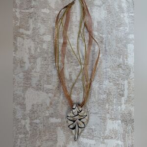 Elegant Brown and Gold Pendant Necklace